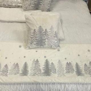 snowflake pillow 